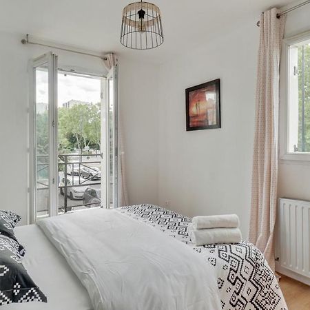 Chic Apart With Parking Near Paris Apartment โอแบวีลีเย ภายนอก รูปภาพ