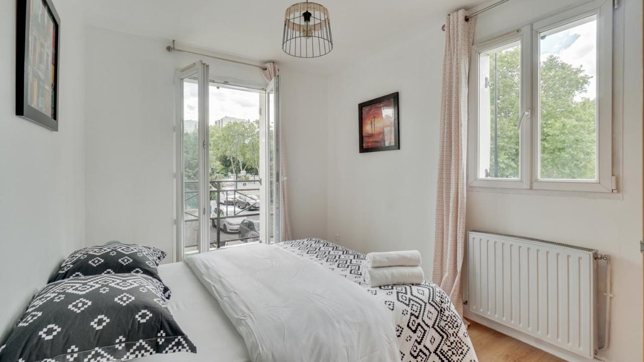 Chic Apart With Parking Near Paris Apartment โอแบวีลีเย ภายนอก รูปภาพ