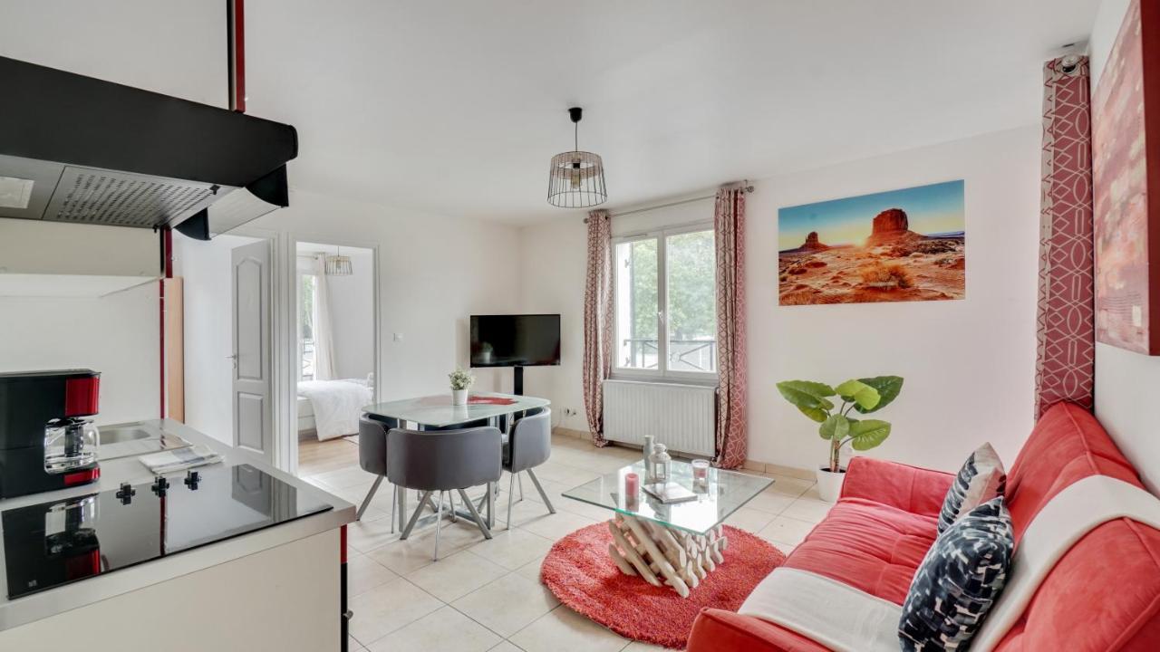 Chic Apart With Parking Near Paris Apartment โอแบวีลีเย ภายนอก รูปภาพ